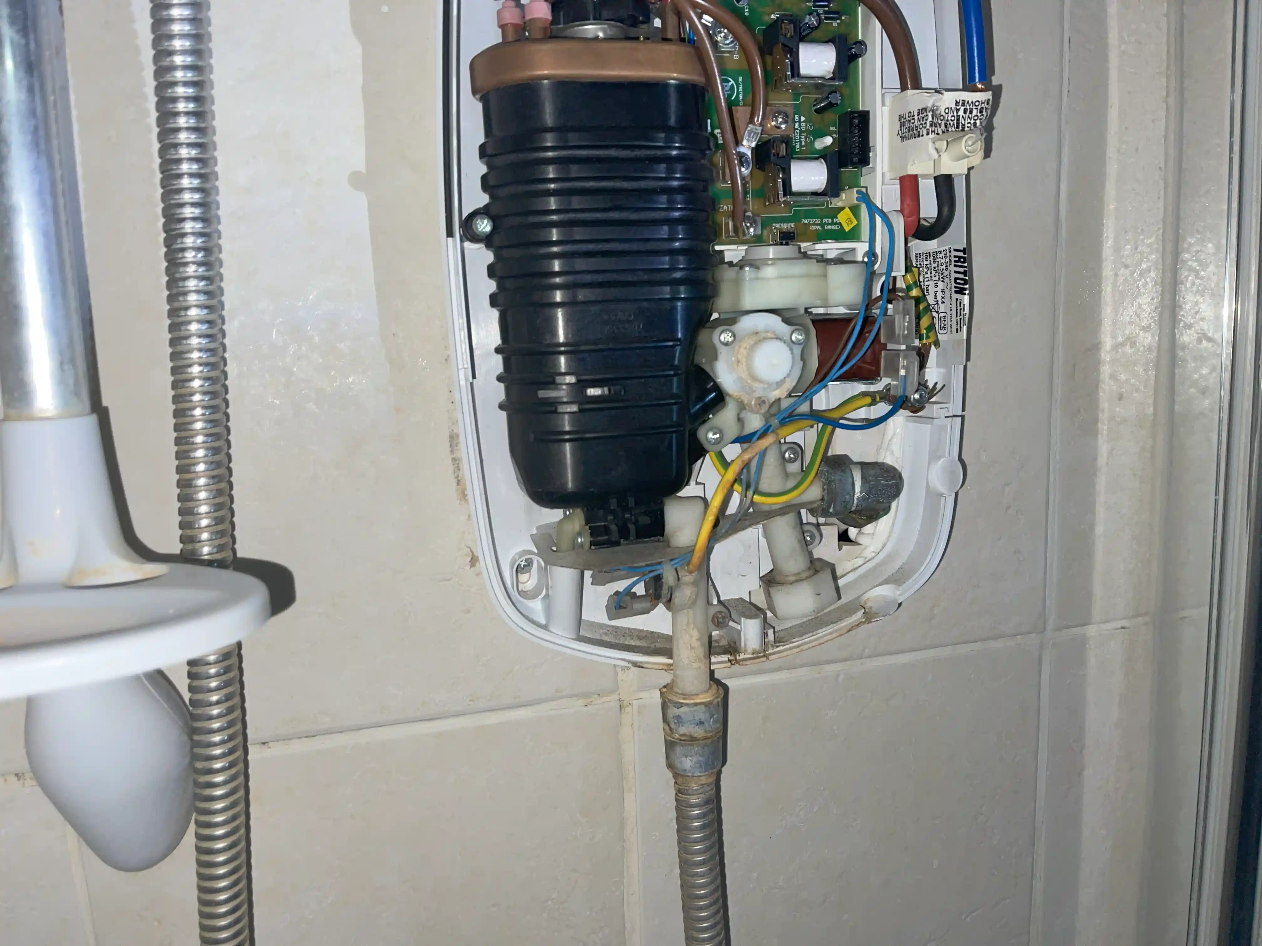 24 Hours Emergency Electrician near Haywards Heath